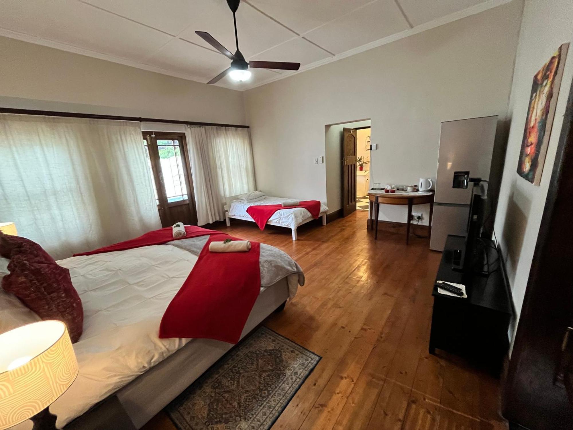 Toni'S Cottage Graaff Reinet Ngoại thất bức ảnh